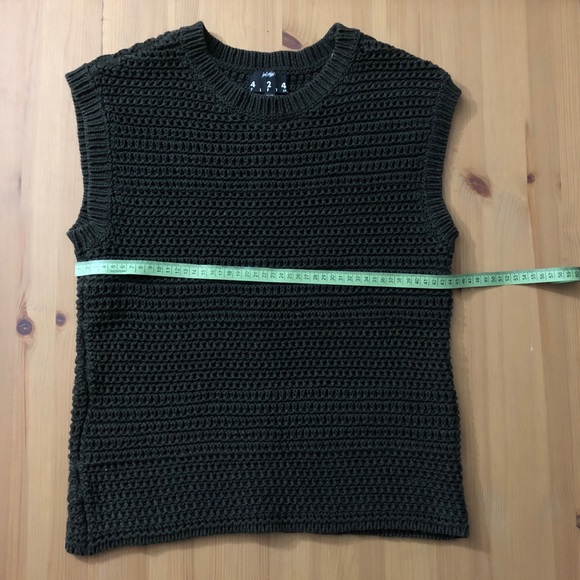 🐍Dark Green Sweater Vest🍏✨ - Picture 8 of 9